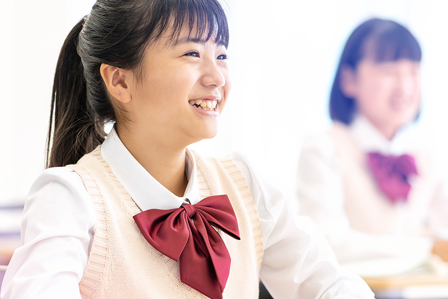 夢に向かって頑張る⼦供たちを教育成果で応援する