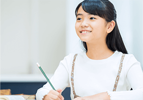 子どもの気持ちをよく知っている先生が執筆
