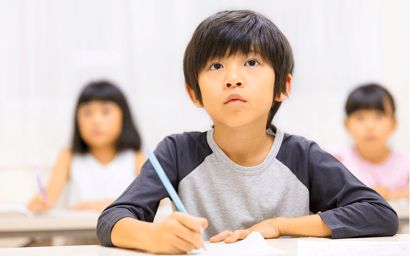 考え抜く思考⼒をつける