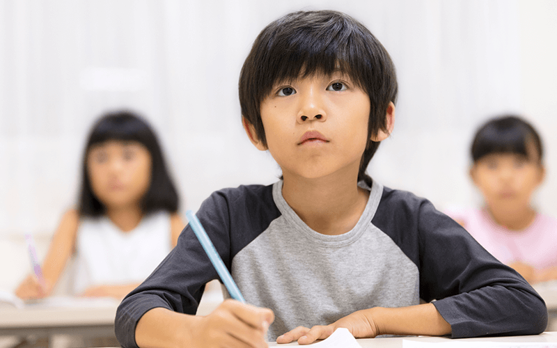 考え抜く思考⼒をつける